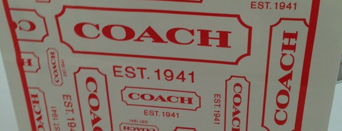 COACH Outlet is one of Locais curtidos por Mrs.