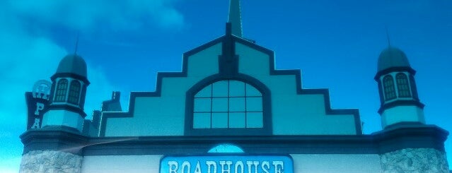 Roadhouse Casino & Hotel is one of Tempat yang Disukai Jacque.