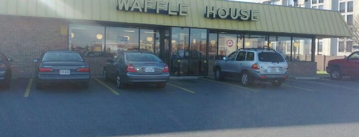 Waffle House is one of Orte, die Lulu gefallen.