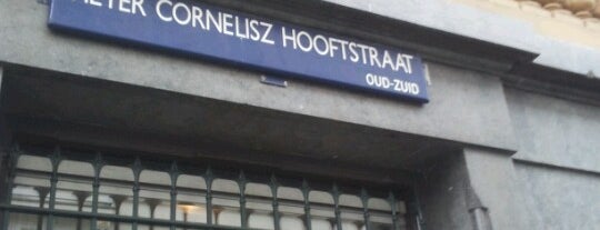 P.C. Hooftstraat is one of Amsterdã.