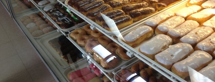 Mario's Cafe and Donuts is one of St charles.