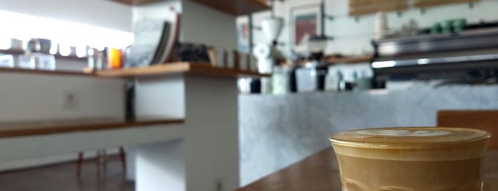 Simetri Coffee Roasters is one of Tempat yang Disukai mika.