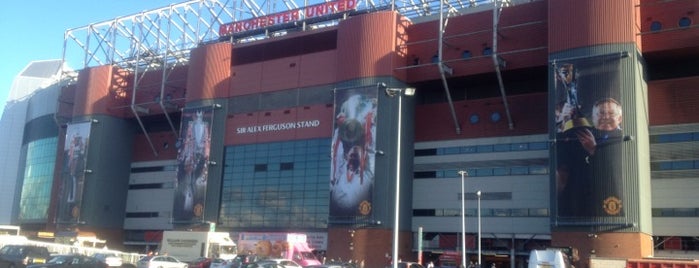 Sir Alex Ferguson Stand is one of Gavinさんのお気に入りスポット.