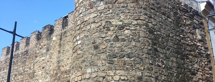 Castelo de Borba is one of A corrigir.