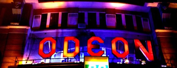 Cine Odeon Petrobras is one of Tempat yang Disukai Guto.