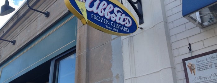 Abbott's Frozen Custard is one of สถานที่ที่ Ann ถูกใจ.