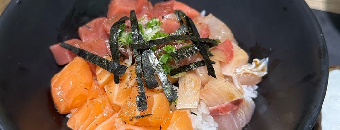 Honmono Sushi is one of Bangkok Gourmet 1-1  和食店 Japanese Restaurant.