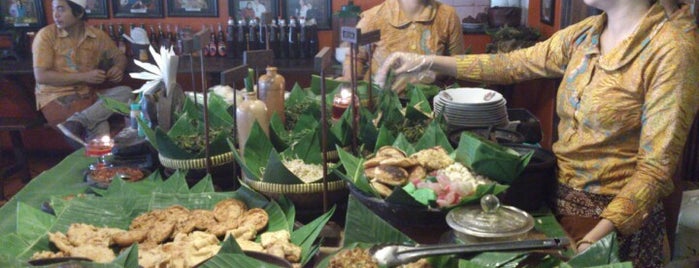 Waroeng Pecel Solo is one of Solo Culinary.