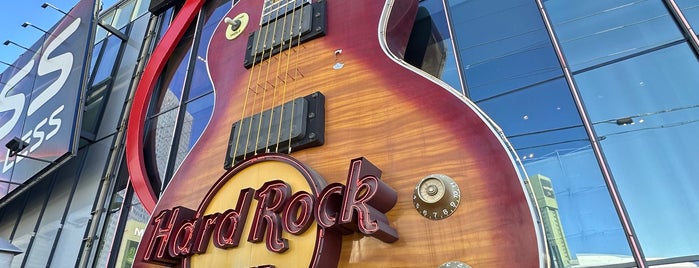 Hard Rock Cafe Las Vegas is one of Vegas.