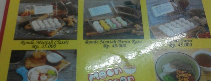 Ronde angsle moon moon is one of Мў Fave Place.