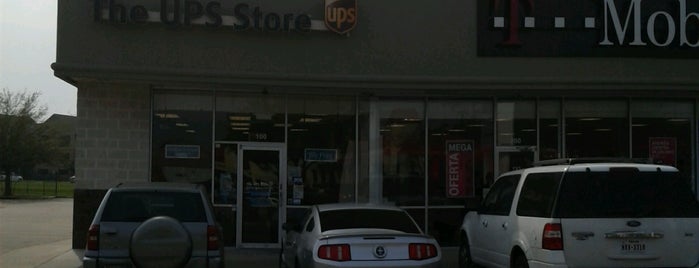 The UPS Store is one of Lieux qui ont plu à David.