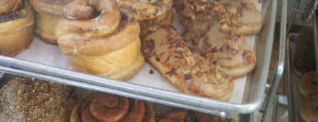 Spudnuts Donuts is one of Tempat yang Disukai Tucker.