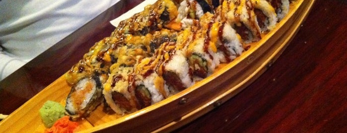 Love Sushi and grill is one of Lieux qui ont plu à Charles.