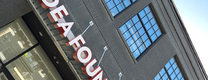 Columbus Idea Foundry is one of Hackerspaces.