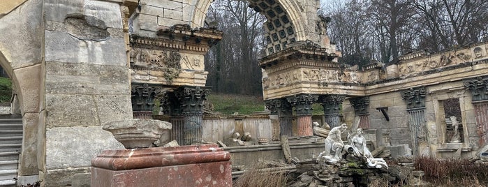 Römische Ruine is one of Posti che sono piaciuti a Karl.