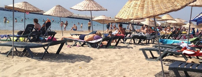 Geyikli Plajı is one of Posti che sono piaciuti a ba$ak.