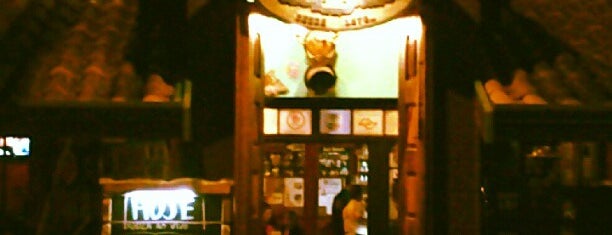 Ponto 1 Bar is one of Tempat yang Disukai Diogo.