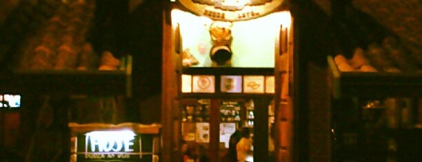 Ponto 1 Bar is one of Tempat yang Disimpan Isabella.