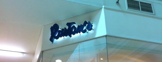 Rustan's Department Store is one of Che’s Liked Places.