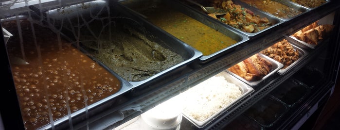 Punjabi Grocery & Deli is one of สถานที่ที่ D ถูกใจ.