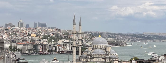 Büyük Yeni Han is one of İstanbul Avrupa Yakası #2 🍁🍃.