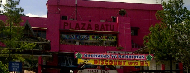 Plaza Batu is one of free time.