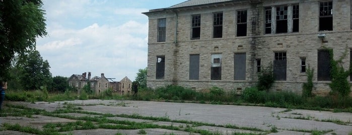 Rosewood Ctr is one of Abandon Places ( want to visit).