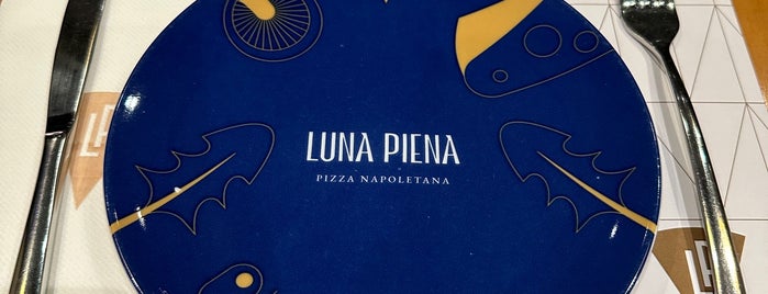 LUNA PIENA is one of Medina.