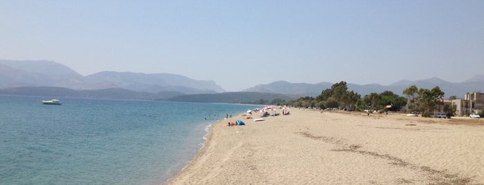 Mavrovouni Beach is one of Posti che sono piaciuti a Ifigenia.