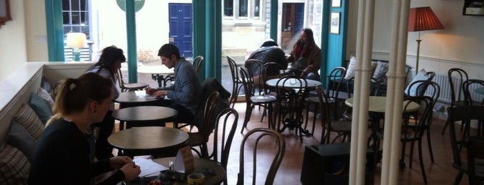 The Hideout Cafe is one of Lieux sauvegardés par Silvia.