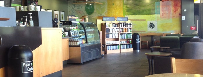 Starbucks is one of Lugares favoritos de Jhalyv.
