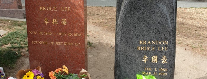 Brandon Lee's Grave is one of Eric’s Liked Places.