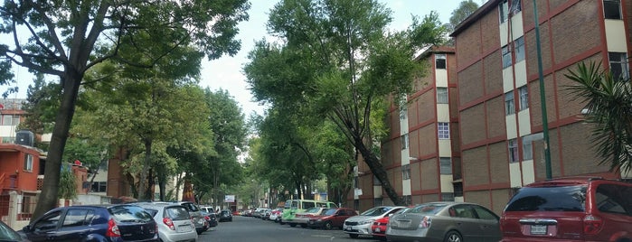 Unidad Habitacional Narciso Mendoza is one of สถานที่ที่ Mayte ถูกใจ.