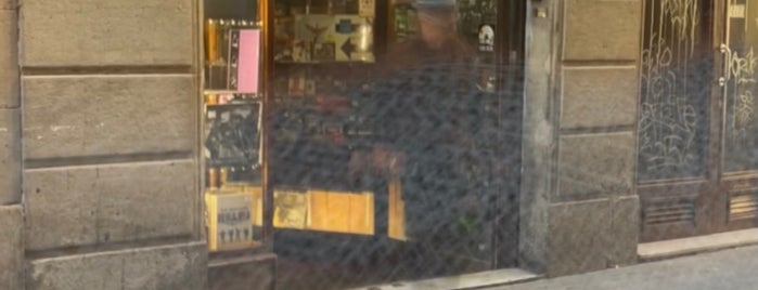 Revólver Records is one of bcn shop.