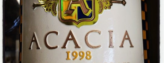 Acacia Winery is one of Napa / Sonoma Wineries I've been to.