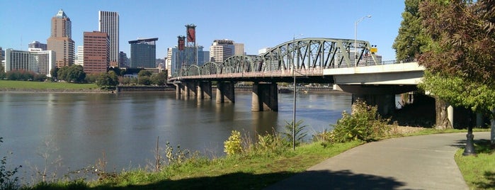Hawthorne Bridge is one of Portland (OR).