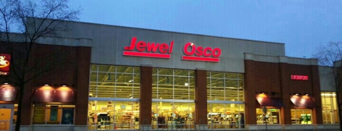 Jewel-Osco is one of Locais curtidos por Sheena.