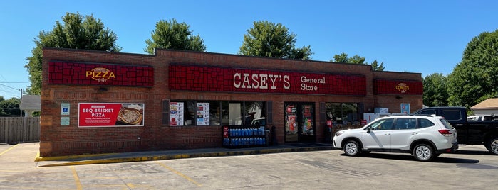 Casey's General Store is one of Solaray.