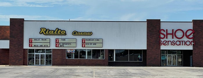 Rialto Cinemas is one of Macomb Places.