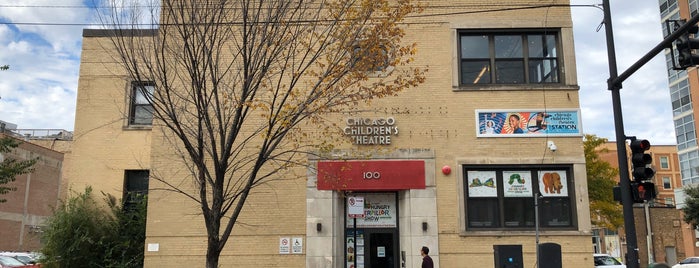 Chicago Children's Theatre is one of Lieux qui ont plu à Andy.