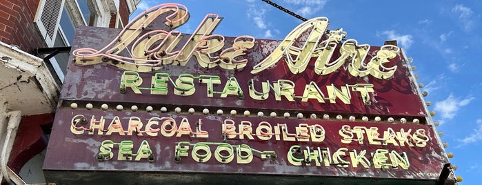 Lake Aire Restaurant is one of Neon/Signs East 3.
