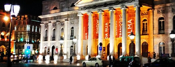 Teatro Nacional D. Maria II is one of Carlos's Saved Places.