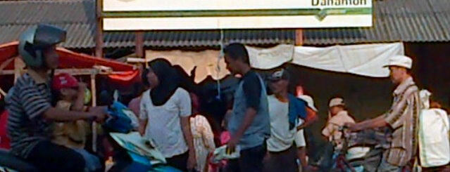 pasar pagongan is one of tegal.