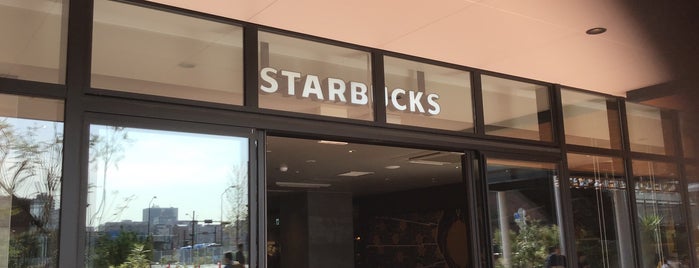 Starbucks is one of 🍩 : понравившиеся места.