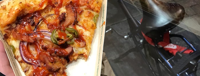 New York Pizza is one of cvvh 님이 좋아한 장소.