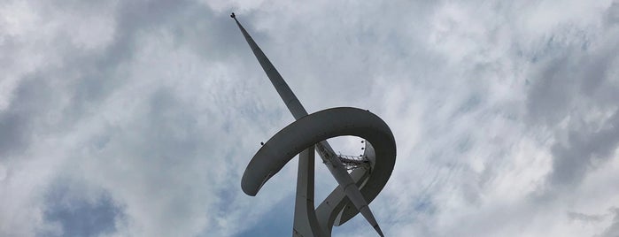 Torre Calatrava is one of Lieux qui ont plu à Vanessa.