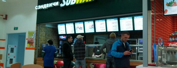 Subway is one of Кафе/Рестораны.