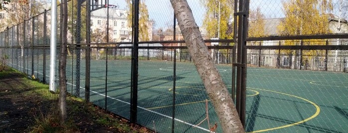 Спортивная Площадка (у 9 школы) is one of Школа №9.