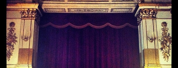 Teatro San Carlo is one of สถานที่ที่บันทึกไว้ของ Mabel.