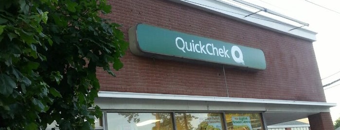 QuickChek is one of Tempat yang Disukai Crystal.